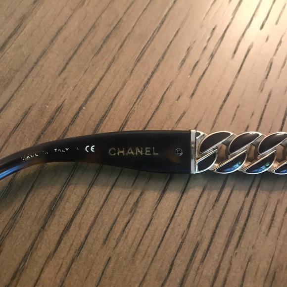 Chanel glasses - Picture 5 of 8